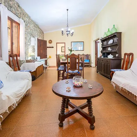 Finca Can Calistro Holiday home *