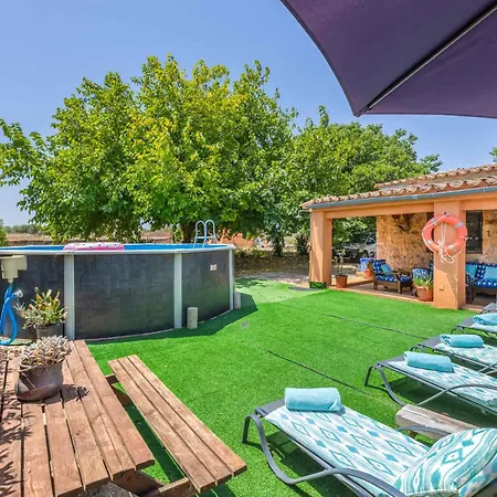 Holiday home Finca Can Calistro